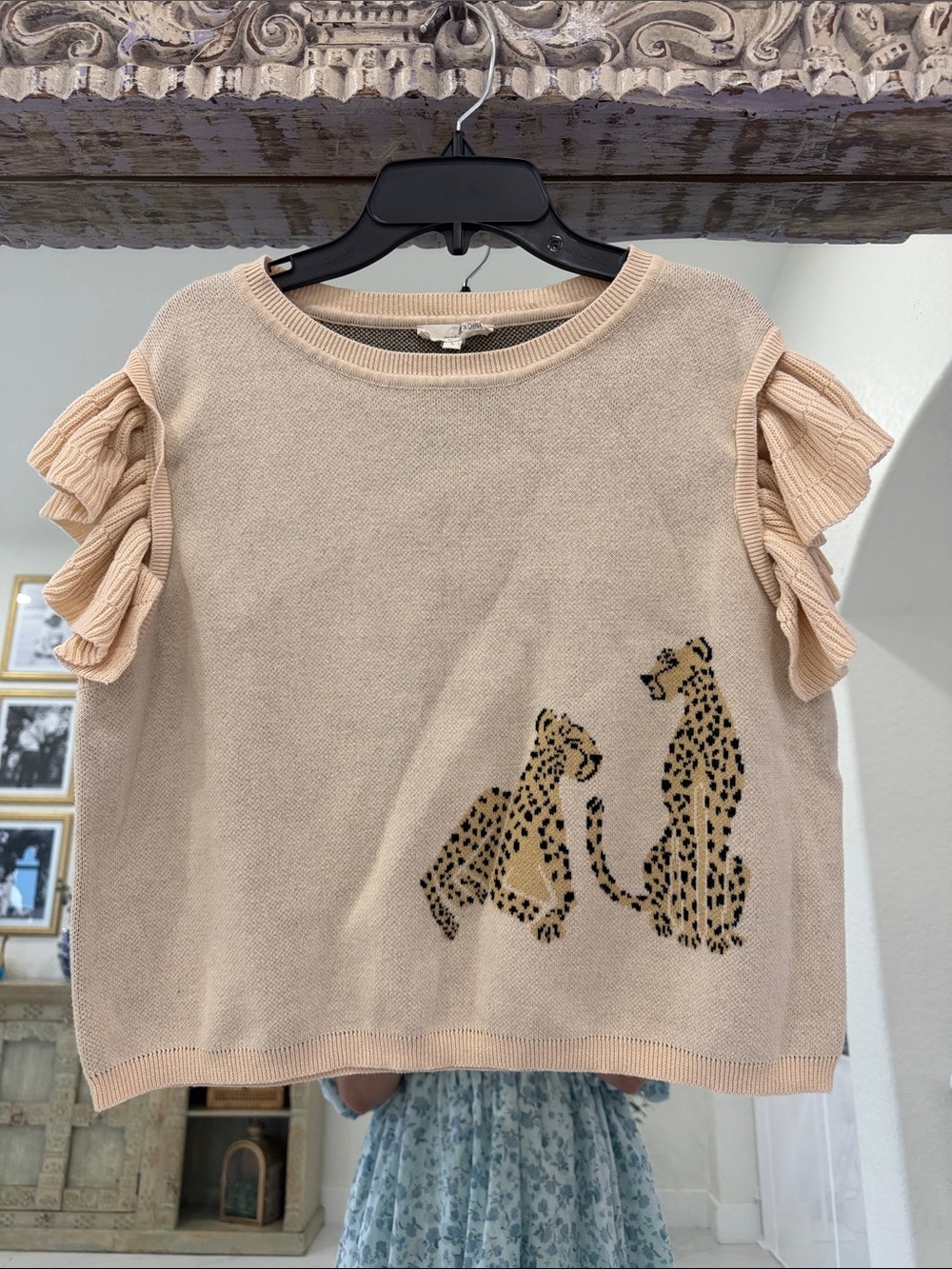 entro 100% cotton Cream Ruffle-Sleeve Knit Top with Leopard Motif